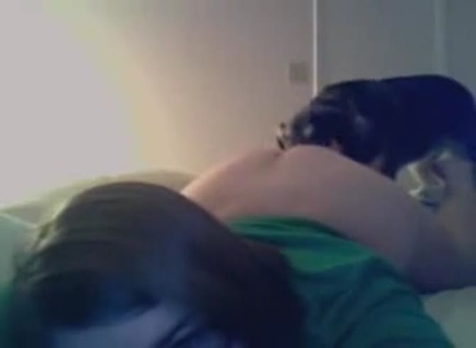 Video :Horny babe got pussy and ass eaten in dog oral sex